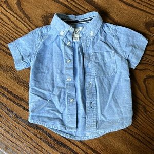 The Childrens Place boys Blue dress shirt 6-9mo